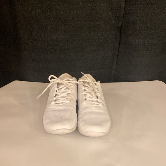 Varsity Kickoff shoe size 9.5 - Picture 2 of 7